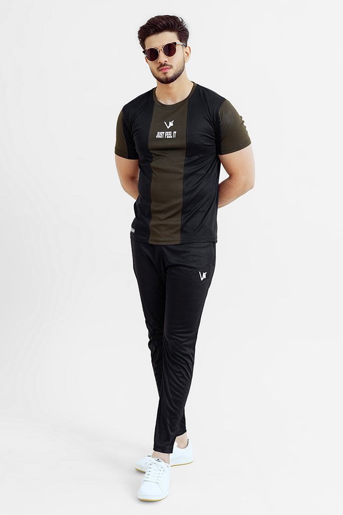 VENARI Active Motion Tracksuit - Lifestyle Shot